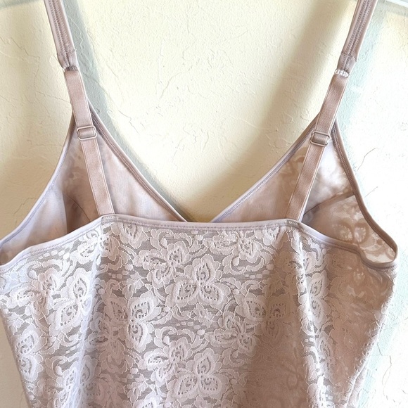 Bali Soft Beige/Nude Lace Slimming Tummy Control Tank Cami Blouse Sz XL - Picture 8 of 11